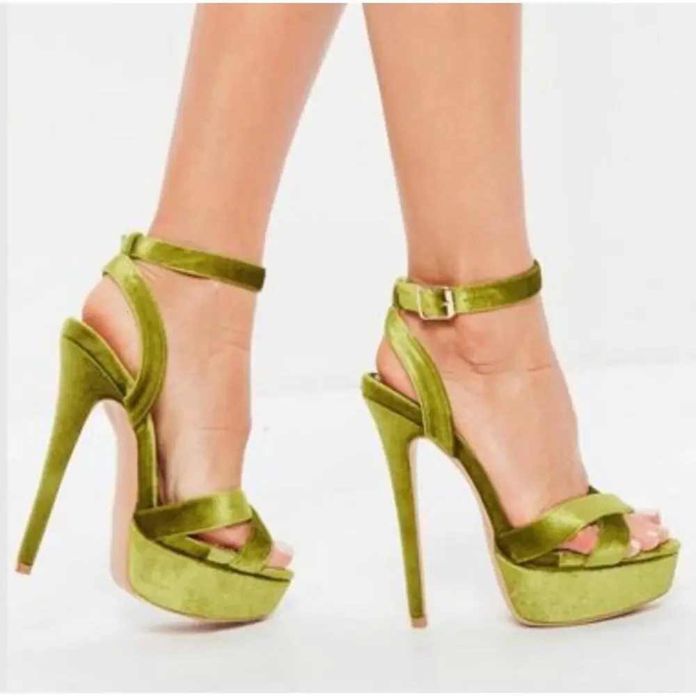 Missguided Green Velvet Platform Heels 6 - Picture 1 of 7